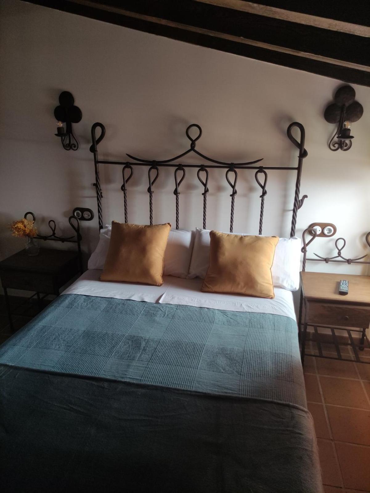 La Casa De La Abuela Amalia Daire Arenas de San Pedro Dış mekan fotoğraf